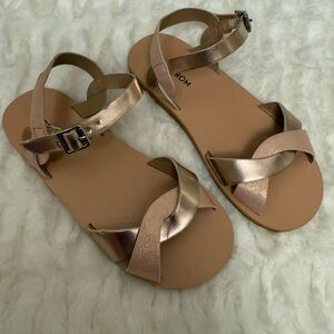 Nordstrom Kids Metallic Rose Gold Sandals
